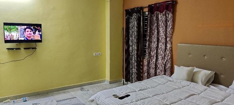 Oyo 81589 Aruna Dwraka Homes Haïdarabad Extérieur photo